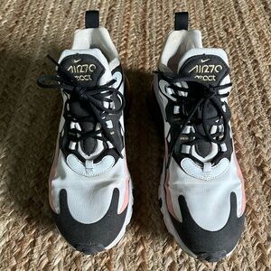 Nike Air Max 270 React